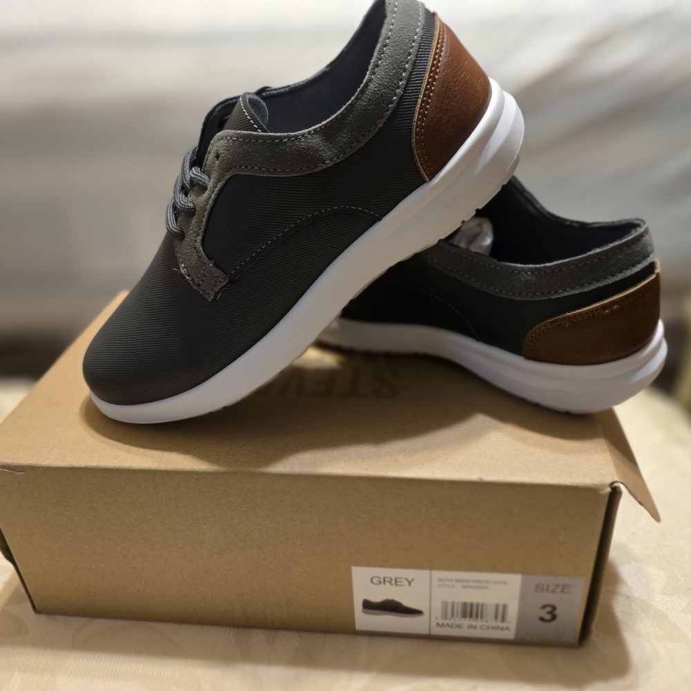 Steve Madden Kids Dress Shoes - Gray and Brown